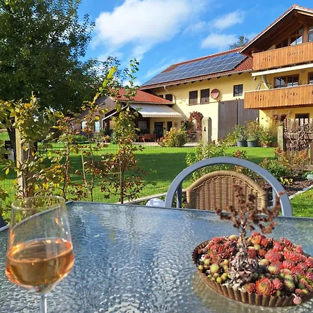 Apartmán Apartement Naehe Muenchen *